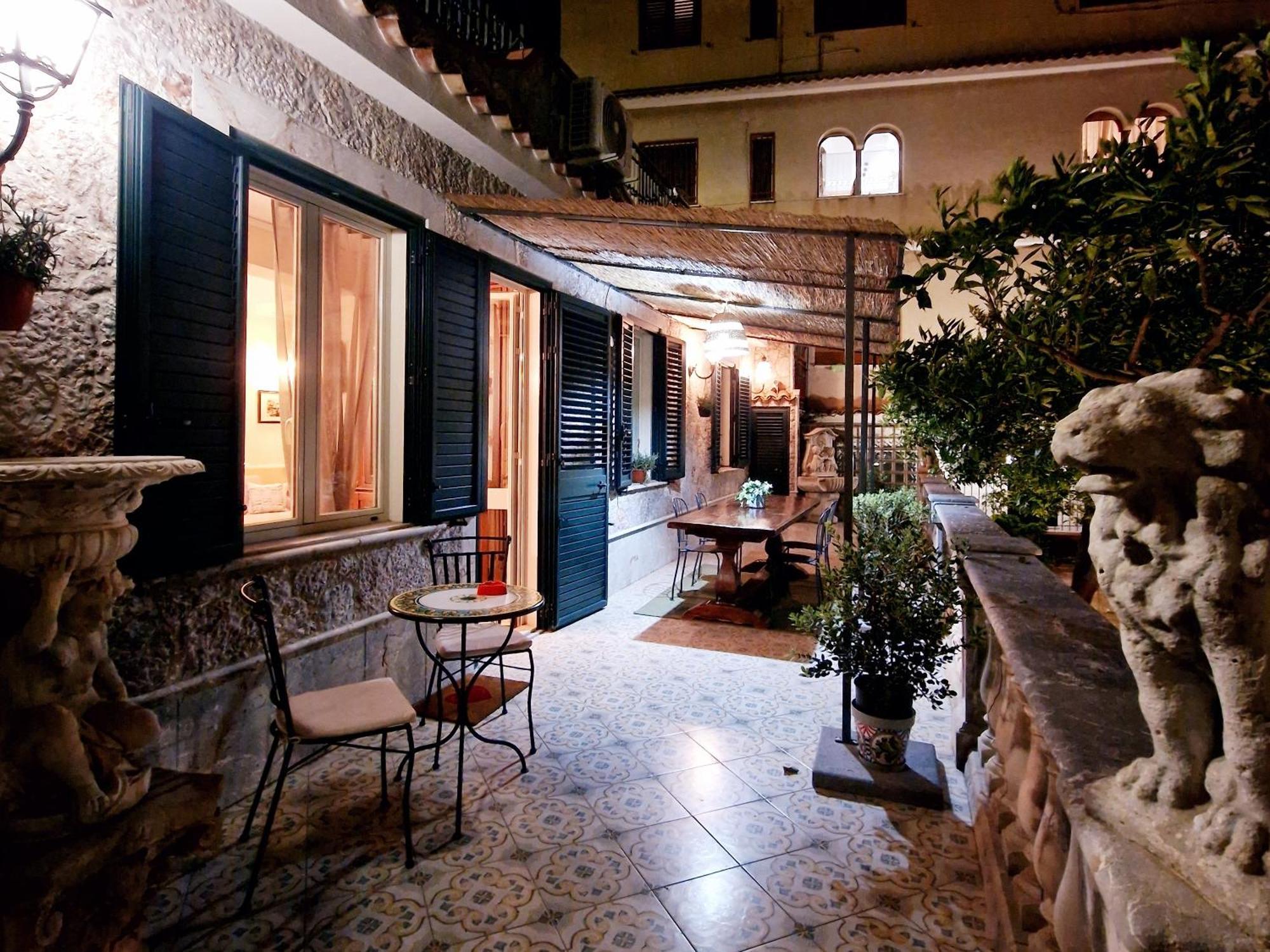 Appartement Donna Rosa - Your In Taormina
